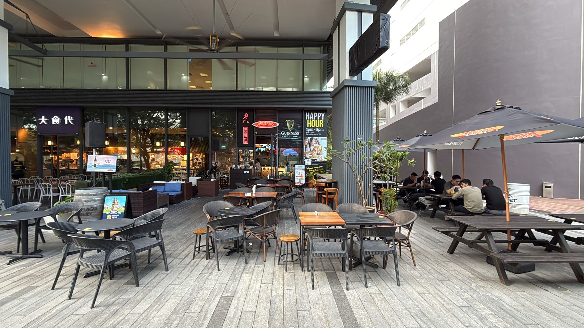 always happy hour☀️ 🍻 Happy Hour at Liberty Singapore — Daily from 12PM to 8PM